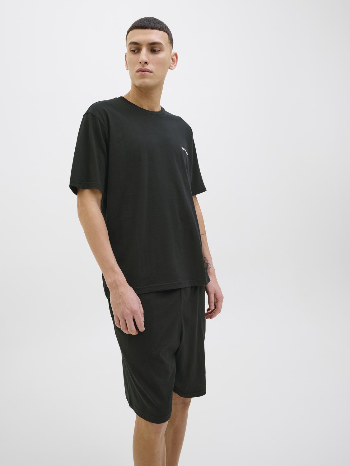 JACEVEREST T-SHIRT AND SHORTS SET