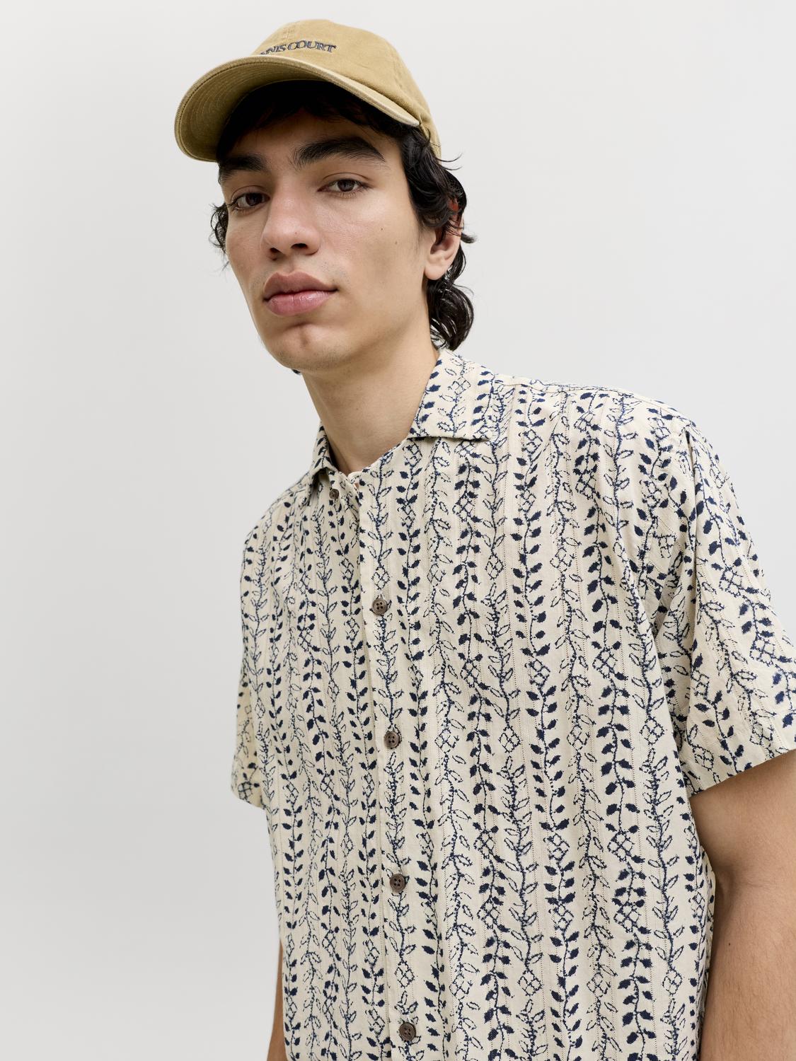 JPRBLULYON PRINT DOBBY S/S SHIRT