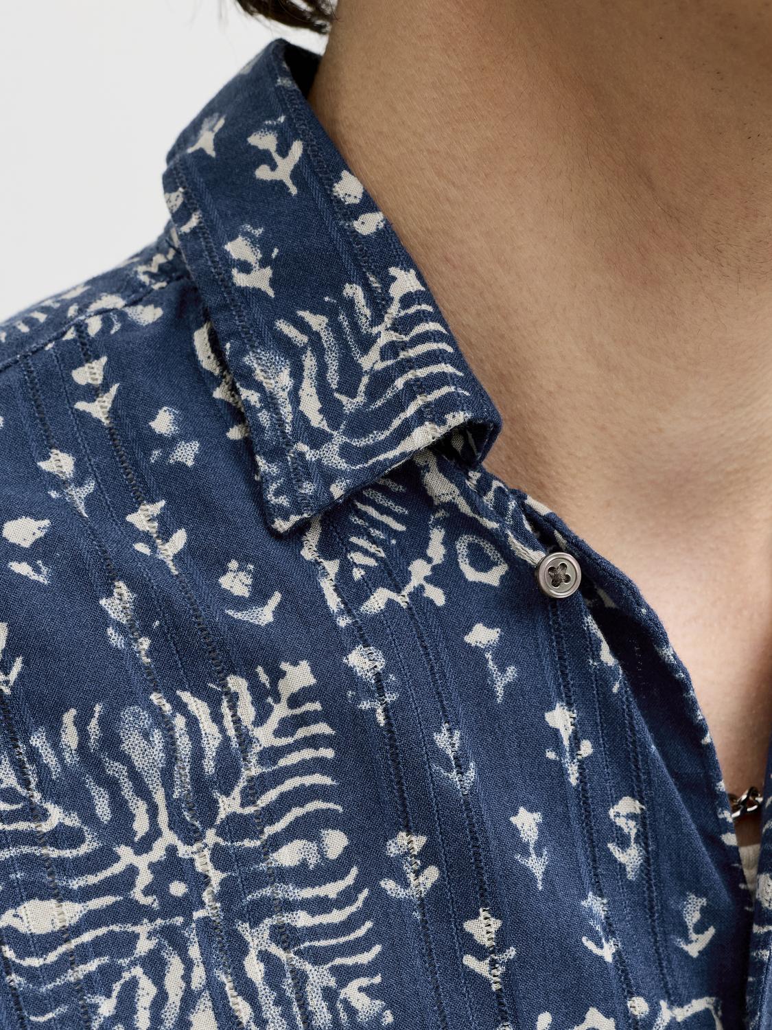 JPRBLULYON PRINT DOBBY S/S SHIRT